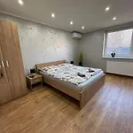 Vevericka Apartment *